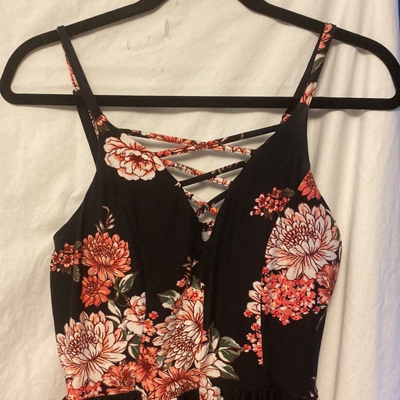 No boundaries hi/low SHORTS outfit - Picture 6 of 9